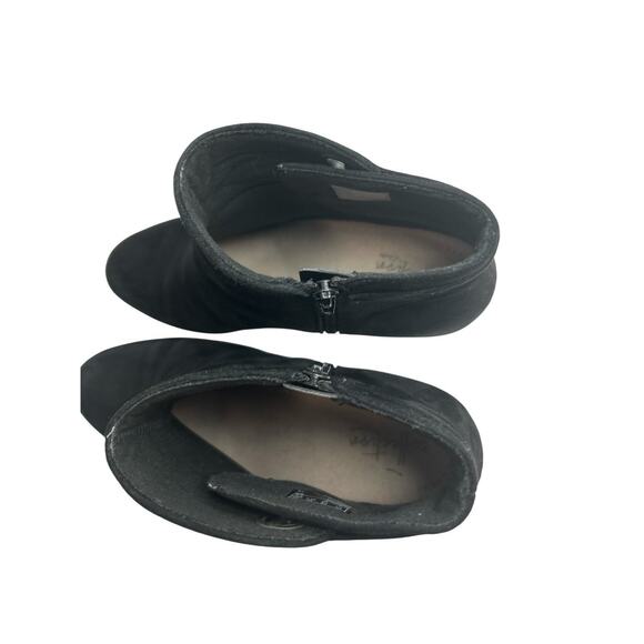 Clarks Grommet Black Vegan Suede High Heels Ankle Boots Size 10M Moto Whimsigoth - Picture 6 of 7